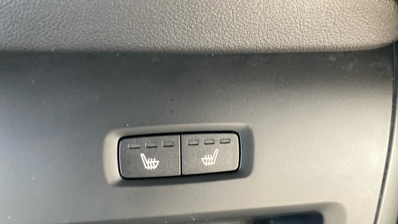 Volvo XC60 2.0 T6 [350] RC PHEV Plus Dark 5dr AWD Geartronic Estate